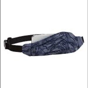 ATHLETA Supersonic run belt bag cross body phone carrier grey black